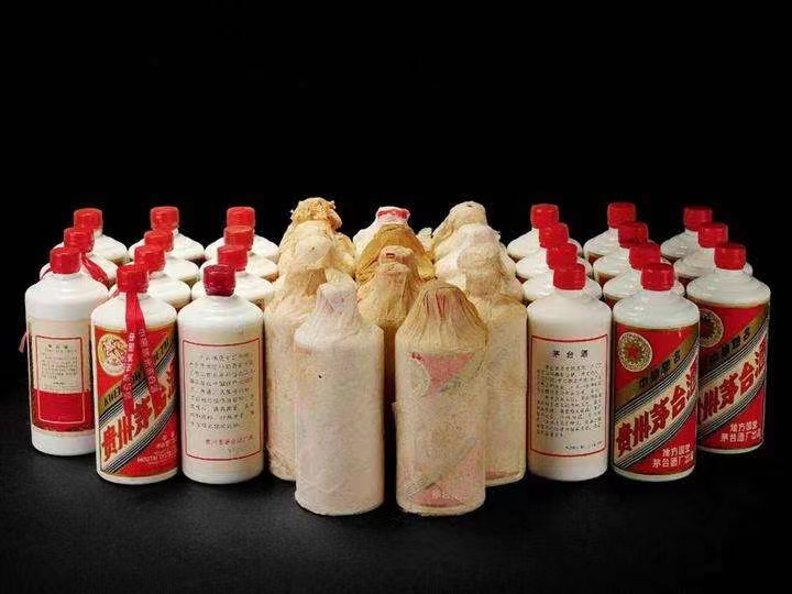 罗江日照岚山回收酒价格哪里回收(附近上门回收茅台酒）?